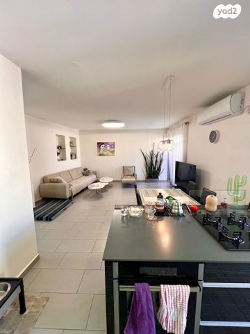 דופלקס, לסקוב 3, בן גוריון, חולון