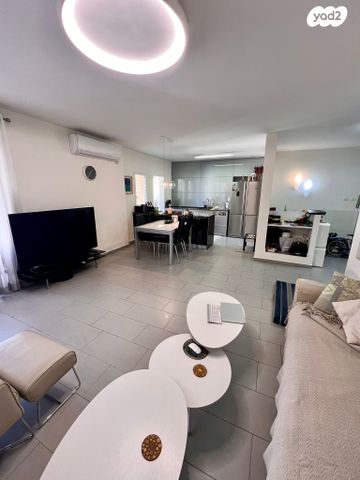 דופלקס, לסקוב 3, בן גוריון, חולון