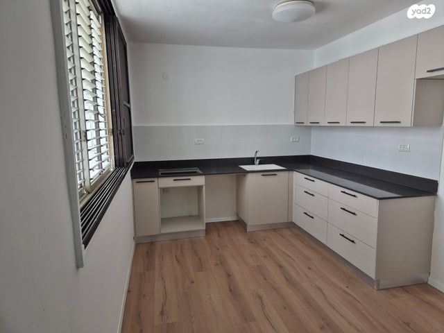 דופלקס, מנחם רצון 43, מחנה יהודה, פתח תקווה