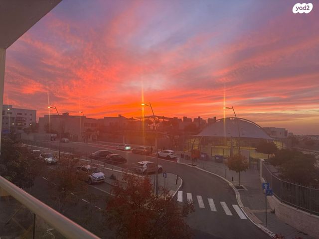 דירה, דוכיפת 35, הציפורים, מודיעין מכבים רעות