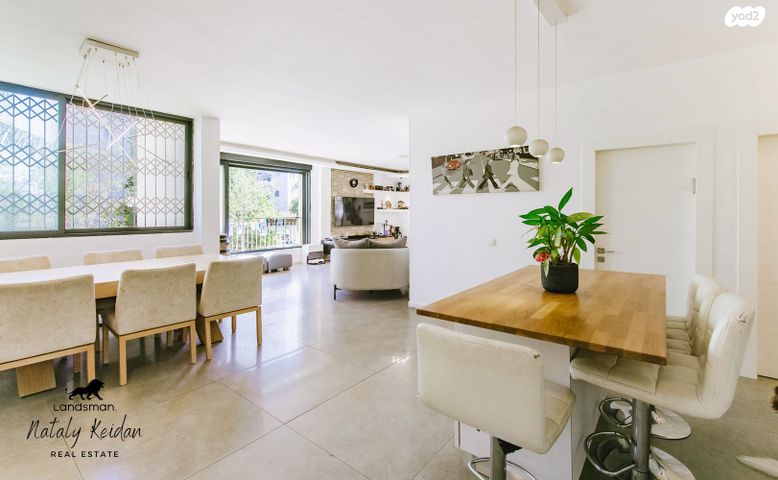 דירה, הרצל 7, מגדיאל, הוד השרון