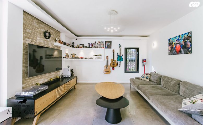 דירה, הרצל 7, מגדיאל, הוד השרון