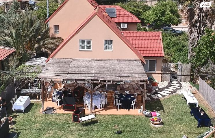 דרך שיר השירים 10