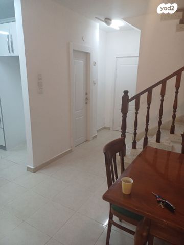 רחבת פלי"ם 18