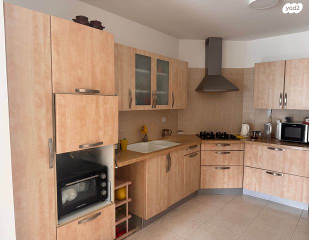 דירת גן, תלתן 31, הפרחים, מודיעין מכבים רעות