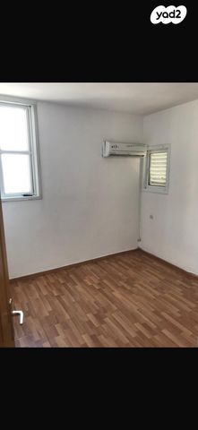 אבן גבירול 21