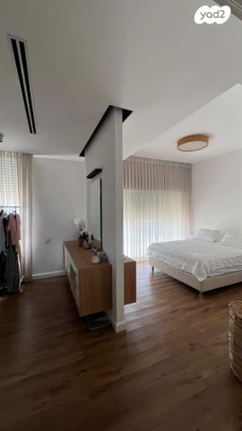 דירה, הדולפין 8, רובע ד', אשדוד