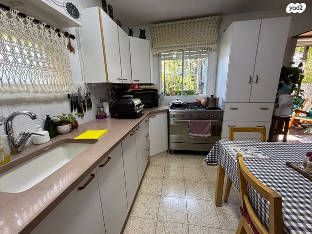 בית פרטי/ קוטג', מבצע עובדה 30, רובע ג', אריאל