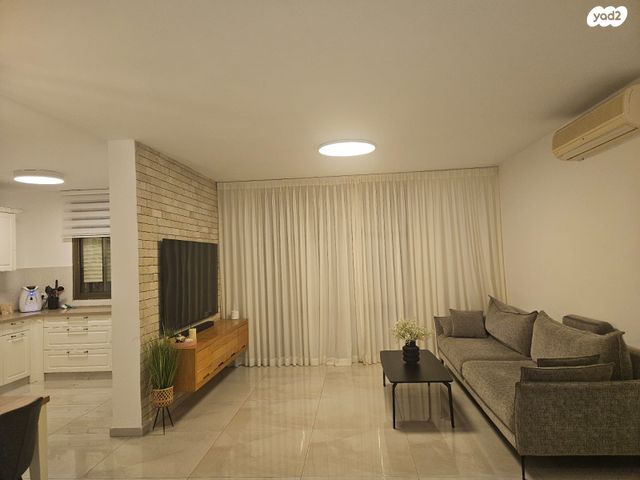 דירת גן, אהוד מנור 3, קרית האמנים, מצליח, רמלה