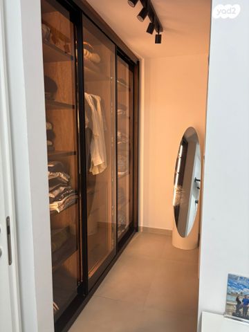 דירה, יחידת 101 1, אריק שרון, נהריה