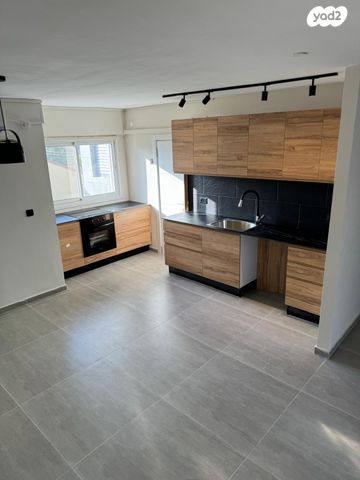 דירה, טשרניחובסקי 13, ותיקים, כפר סבא