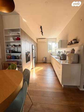 דירה, אלכסנדר ינאי 43, כרמליה, חיפה