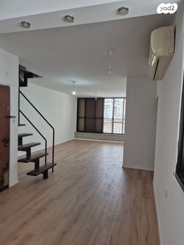 דופלקס, מנחם רצון 43, מחנה יהודה, פתח תקווה