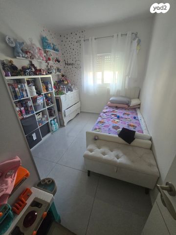 דירה, יצחק בן צבי 12, נווה גנים, קרית מוצקין