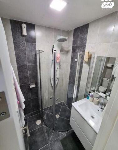 דירה, בורוכוב 12, רובע ב', אשדוד