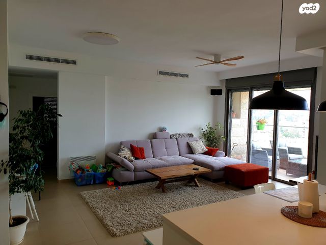 דירה, גרשון אבנר 4, ארמון הנציב, תלפיות מזרח, ירושלים