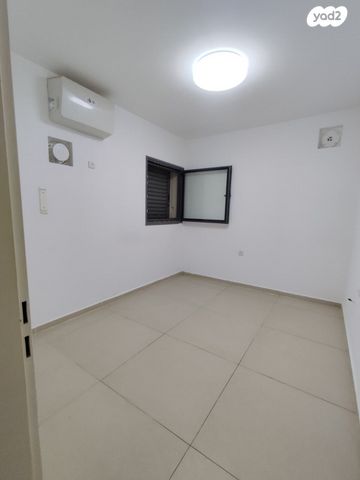 דירה, אתרוג 9, החורש, חריש