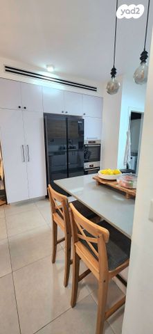 דירה, ש"י עגנון 1, נאות שמיר, יבנה