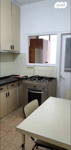 דירה, החרושת 10, הנביאים, בת ים