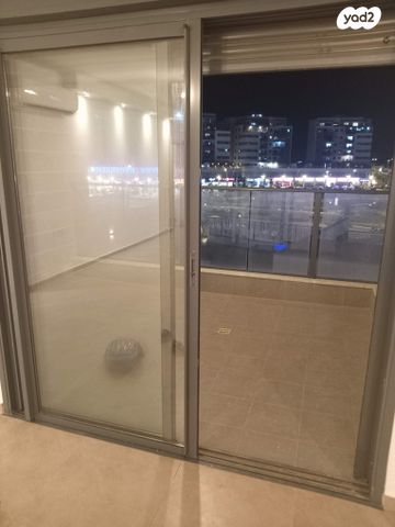 אסתר המלכה 19