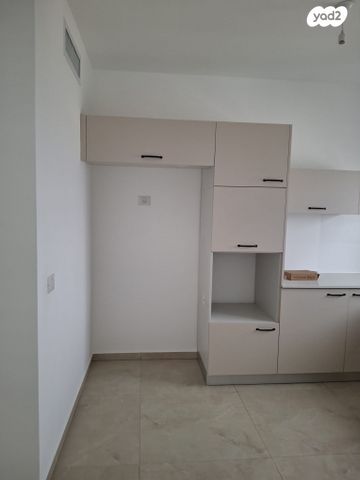 דירה, יעקב פיכמן 5, קרית אילון, חולון