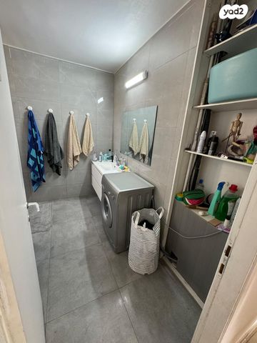 דירה, אבשלום חביב 34, ארמון הנציב, תלפיות מזרח, ירושלים