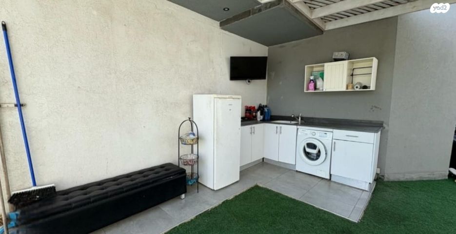 דירת גן, מורן 10, שיכון עובדים, טבריה