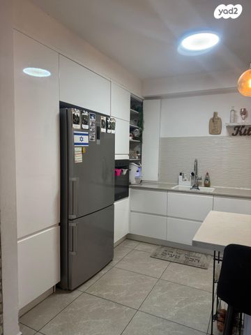 דירה, דרך העצמאות 35, ליבת העיר, יהוד מונוסון