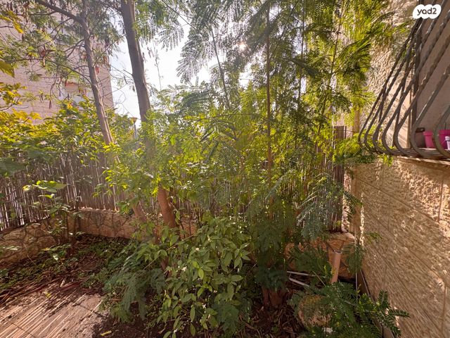 דירת גן, תלתן 31, הפרחים, מודיעין מכבים רעות