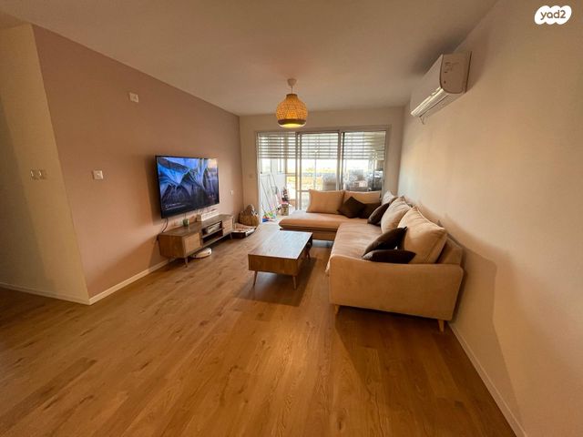 דירה, יהויכין המלך 7, רובע י"ג, אשדוד