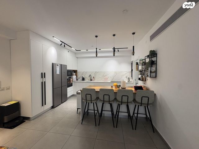 דירה, חיים חפר 3, הרקפות, ראשון לציון