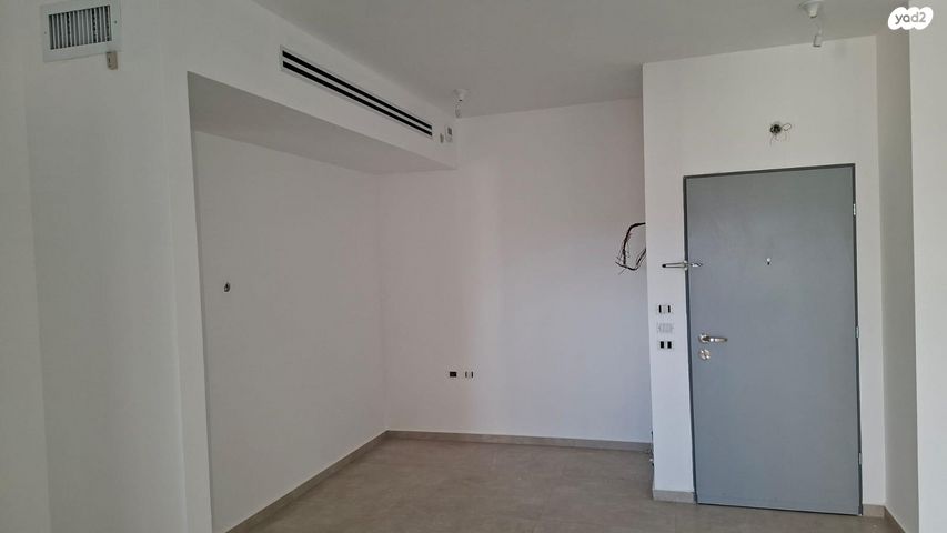 דירה, ז'בוטינסקי 10, מרכז דרום, רעננה