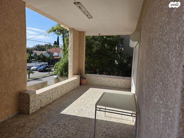 בית פרטי/ קוטג', ביאליק 73, מרכז העיר, חדרה