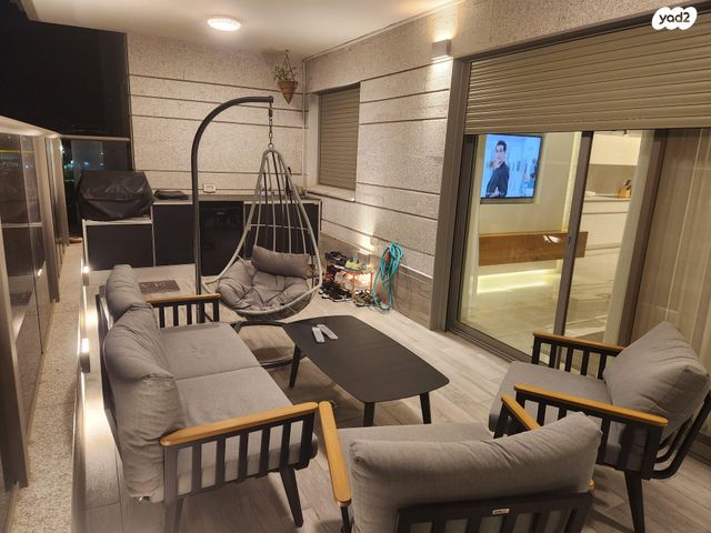 דירה, הברוש 9, נווה גנים, קרית מוצקין