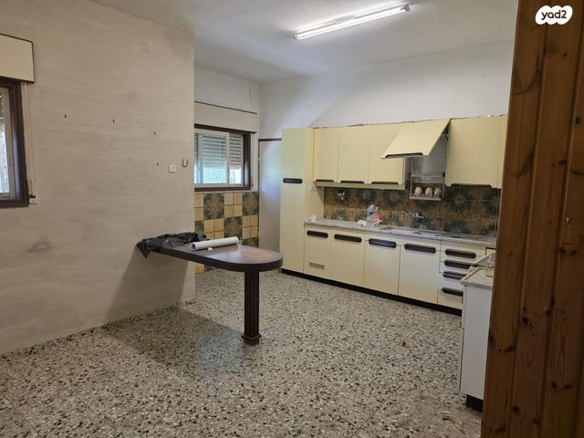 בית פרטי/ קוטג', ביאליק 73, מרכז העיר, חדרה