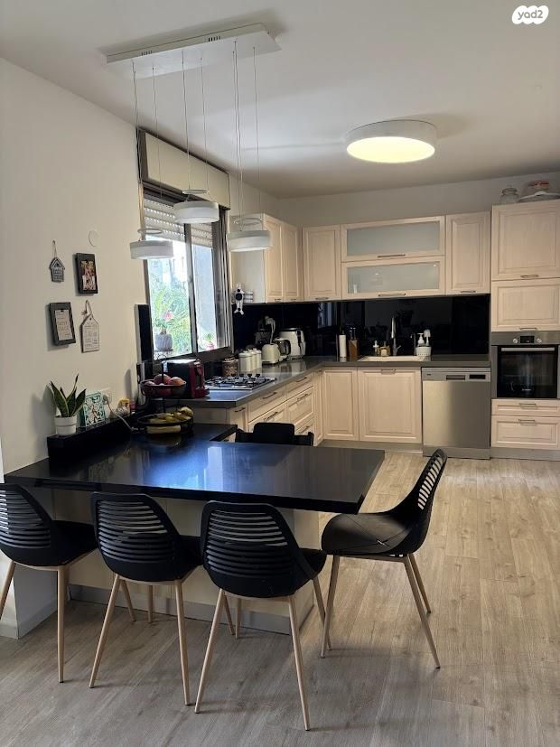 דירה, זכרון יעקב 15, הדר המושבות הותיקה / אם המושבות הותיקה, פתח תקווה