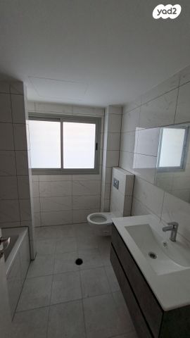 דירה, ז'בוטינסקי 10, מרכז דרום, רעננה