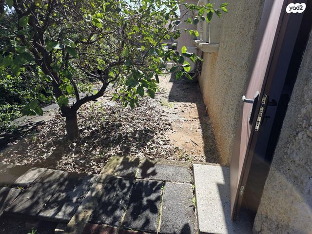 בית פרטי/ קוטג', ביאליק 73, מרכז העיר, חדרה