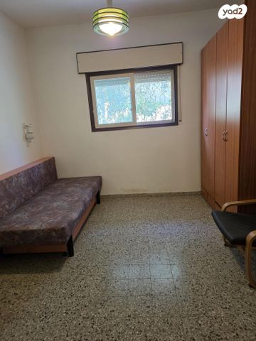 בית פרטי/ קוטג', ביאליק 73, מרכז העיר, חדרה