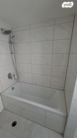 דירה, ז'בוטינסקי 10, מרכז דרום, רעננה