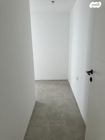 דירה, יונה וולך 3, גרין פארק החדשה, הוד השרון