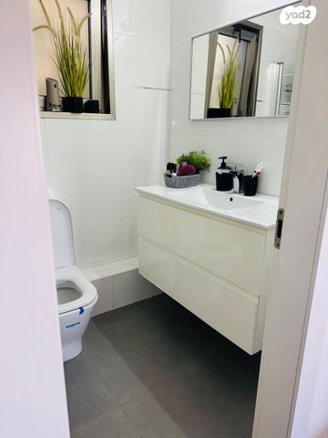 דירה, מעגל השלום 23, קרית חתני פרס נובל, ראשון לציון