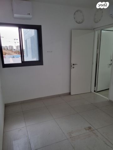 דירה, נאוה סמל 16, צומת סביון, קרית אונו