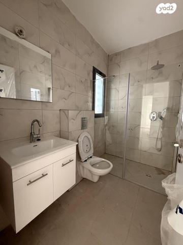 גג/ פנטהאוז, מבצע מכבי 1, טבריה המושבה, טבריה