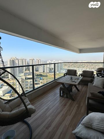 דירה, יונתן רטוש 3, פסגות אפק, ראש העין