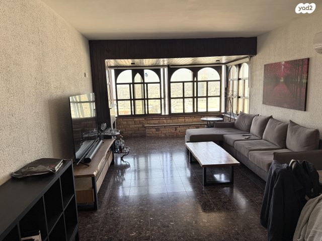 קורא הדורות 40