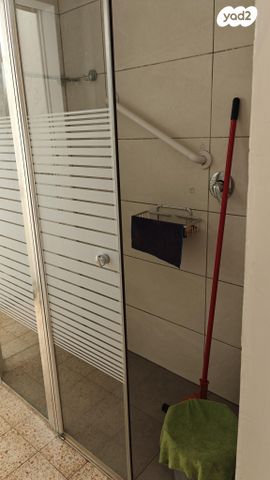 אבא הלל סילבר 111