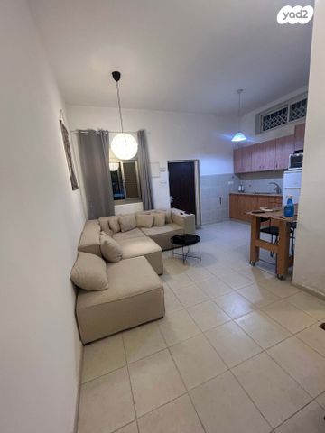 יחידת דיור, שדרות אהרונוביץ' 10, נווה חיים, חדרה