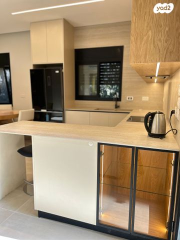 דירה, אבן שפרוט 20, רחביה, ירושלים