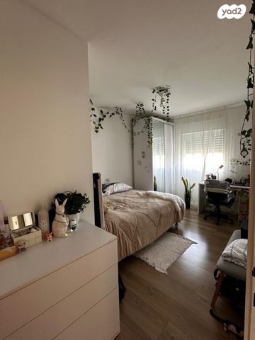 דירה, אייר 17, נווה הדרים, אשקלון